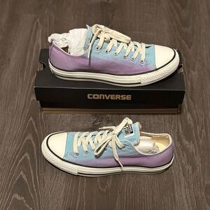 NWT Converse shoes